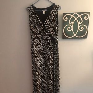 White House Black Market super comfy maxi dress